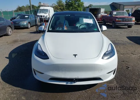 2023 Tesla Model Y Awd/Long Range Dual Motor All-Wheel Drive from USA, damaged, VIN 7SAYGDEE6PF830331